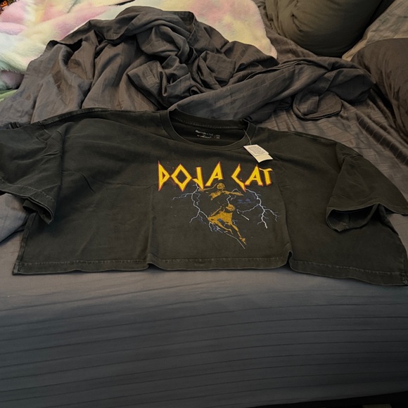 Abercrombie & Fitch Doja cat gender neutral cropped Graphic Tee - Picture 1 of 1